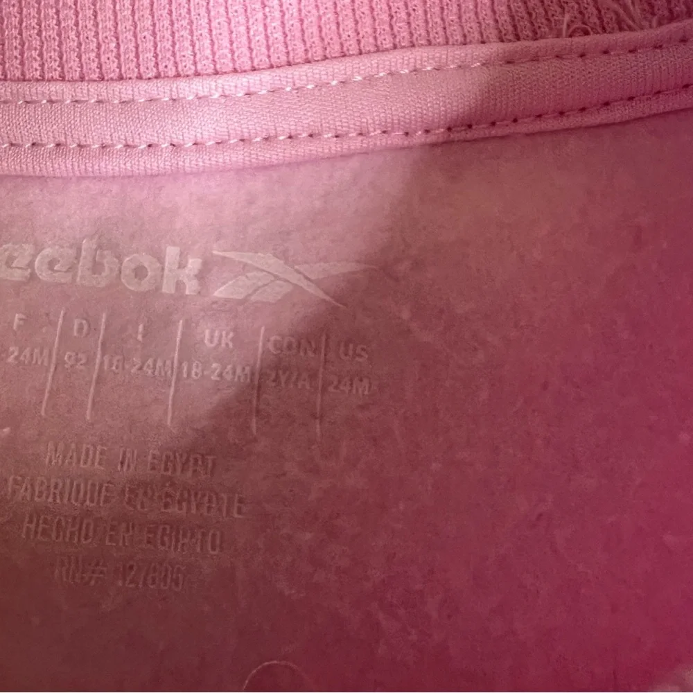 Reebok 2 Piece Performance Fleece Sweatshirt & Jogger Sweatpants Set in Pink‎